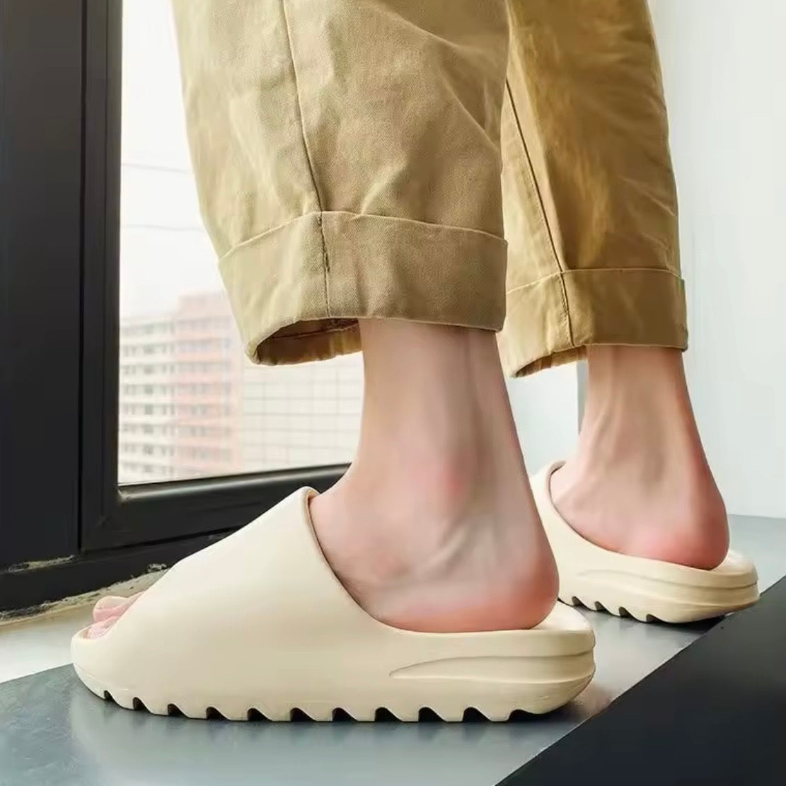 Revada Comfort Slides